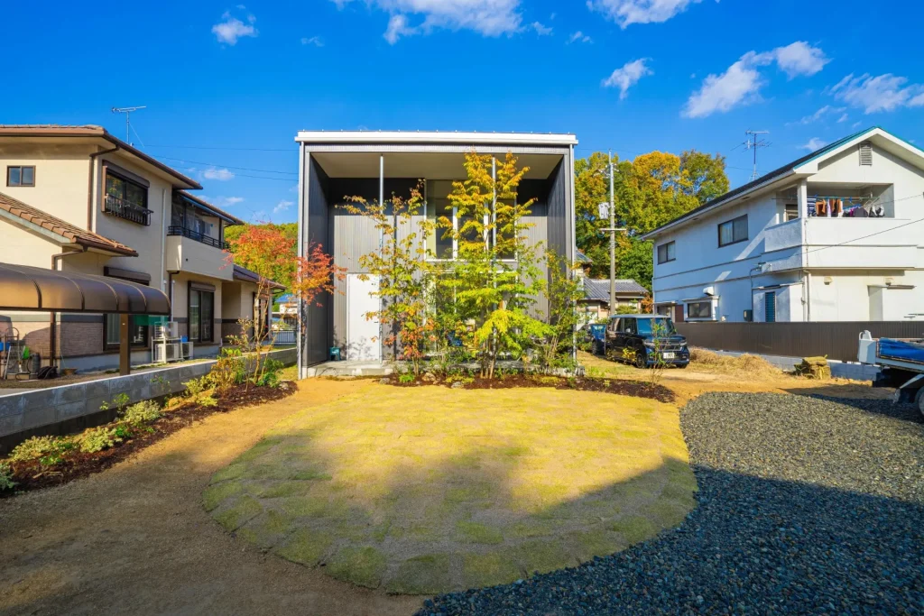 親が老人ホームに入りたがらない。頑固な親を説得するコツ