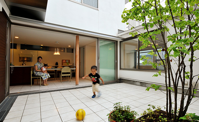 葬儀レビでわかる「家族葬」と「一般葬」の費用の差